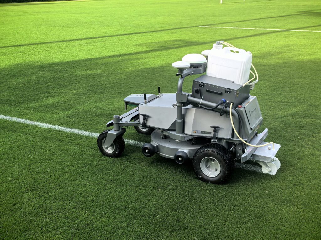 Tondeuse autonome GPS RTK sans fil pour grand terrain résidentiel

Tondeuse robotique professionnelle pour entretien de pelouse commerciale